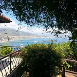 ヴィラ Escape To History In A Stunning Stone House With Garden And Sea View In The Heart Of