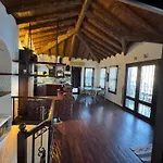 ヴィラ Escape To History In A Stunning Stone House With Garden And Sea View In The Heart Of