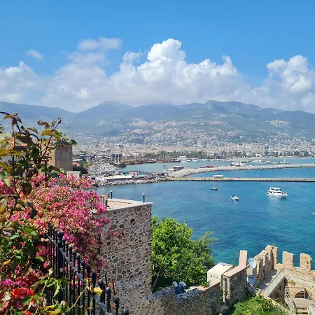 וילה Escape To History In A Stunning Stone House With Garden And Sea View In The Heart Of